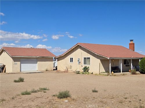 9760 Phelan Rd, Hesperia, CA, 92344 | Card Image