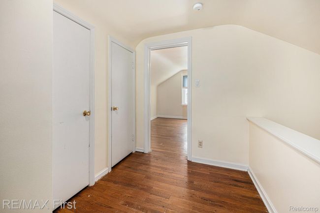 014_p1022779_739.jpg | Image 13