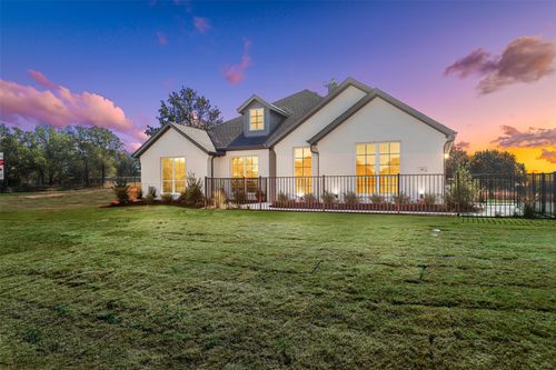 317 Skeen Peak, Springtown, TX, 76082 | Card Image