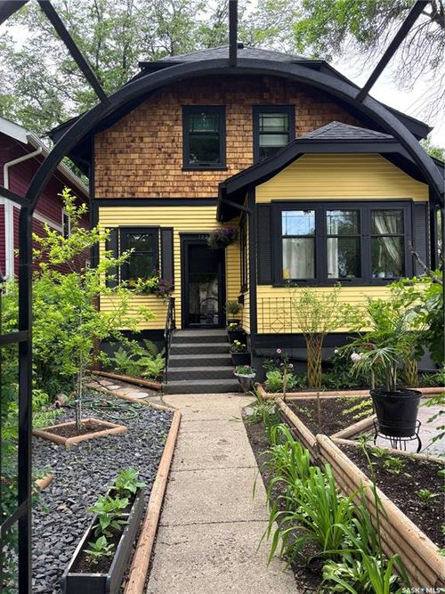 702 Lansdowne Ave, Saskatoon, SK, S7N1E5 | Card Image