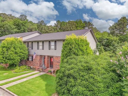 1962 Meadowbrook Cir Nw, DALTON, GA, 30720-6941 | Card Image