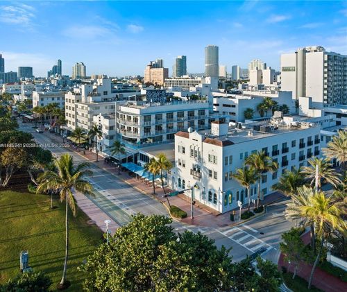 d309-1060 Ocean Dr, Miami Beach, FL, 33139-5014 | Card Image