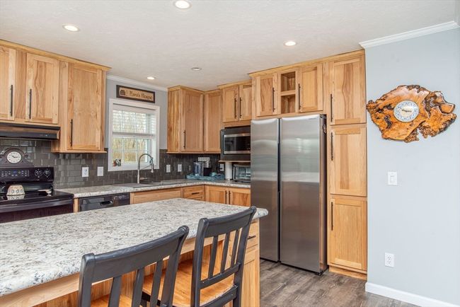 148 Linsay Dr, House other with 3 bedrooms, 2 bathrooms and 2 parking in Raynham MA | Image 10
