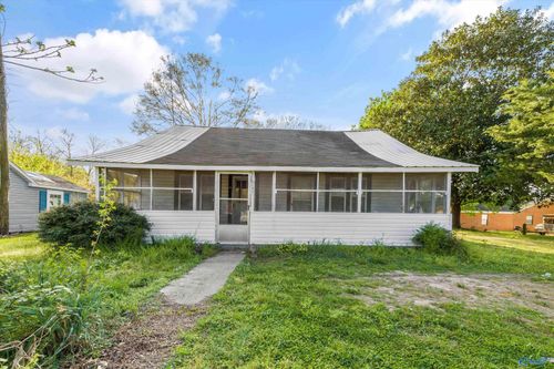 131 College St, Courtland, AL, 35618-3311 | Card Image