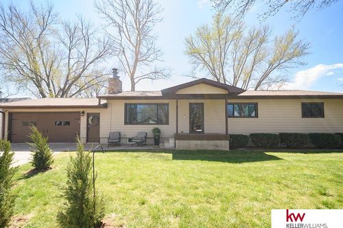 803 6th St, Edgar, NE, 68935-3209 | Card Image