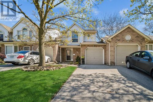 30-5255 Lakeshore Road, Burlington (Appleby), ON, L7L5X8 | Card Image
