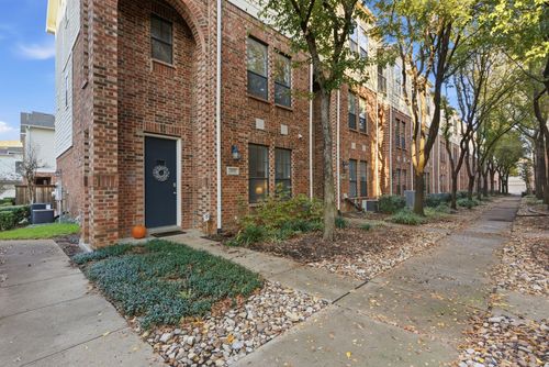 3815 Birkdale Dr, Fort Worth, TX, 76116-5895 | Card Image