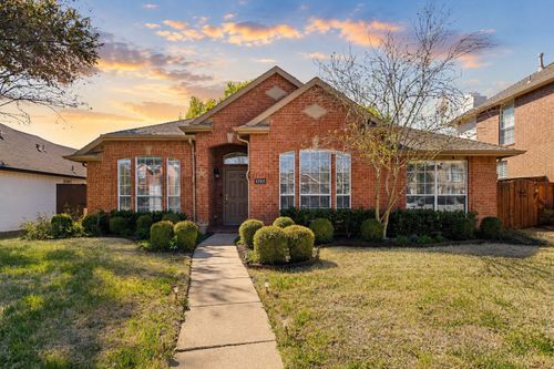 10805 Columbia Dr, Frisco, TX, 75035-8323 | Card Image