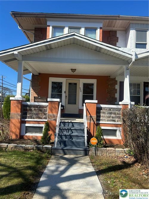 946 S Poplar St, Allentown, PA, 18103-3180 | Card Image