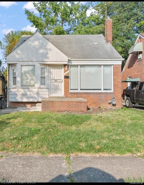 7301 Fielding Street, Detroit, MI, 48228 | Card Image