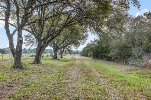 1017 New Ulm Rd, Cat Spring, TX, 78933-5340 | Card Image