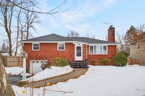 295 Tremont Ave, North Plainfield, NJ, 07063-1669 | Card Image