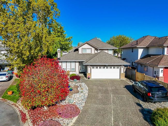 6536 187 A Street, House other with 3 bedrooms, 3 bathrooms and 6 parking in Surrey BC | Image 39