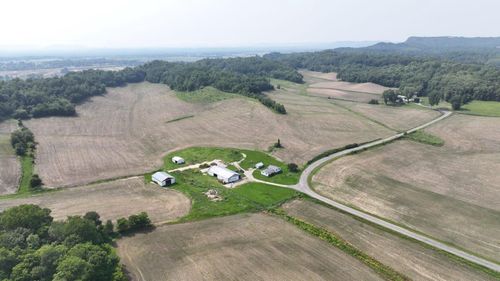 1000 Glomstad Road, Holmen, WI, 54636 | Card Image