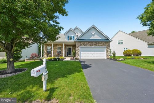 717 S Settlers Cir, WARRINGTON, PA, 18976-3614 | Card Image
