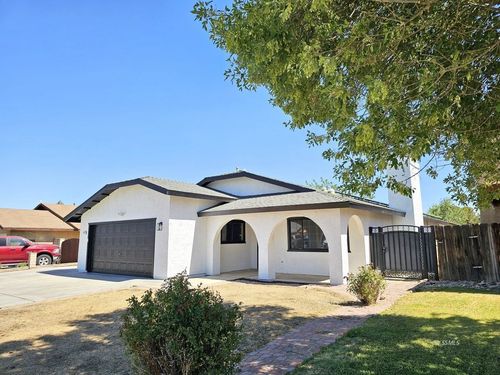 325 E Wilson Ave, Ridgecrest, CA, 93555-4171 | Card Image