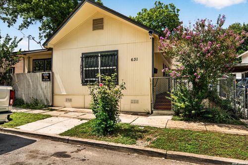 631 E Mistletoe Ave, San Antonio, TX, 78212-3520 | Card Image