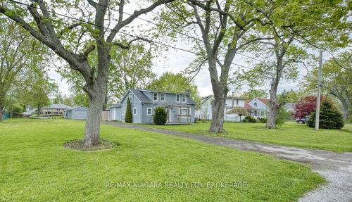 3252 Young Ave, Ridgeway, ON, L0S1N0 | Card Image