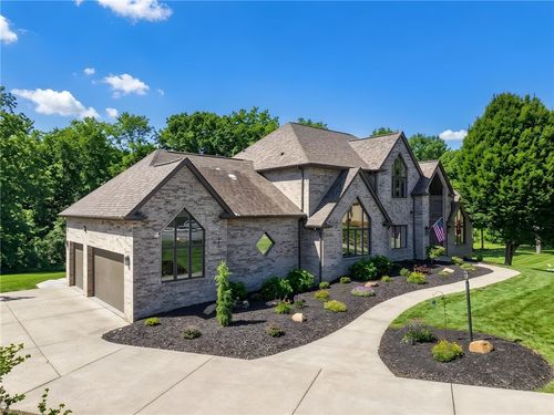 421 Lenox Ct, Gibsonia, PA, 15044-6211 | Card Image