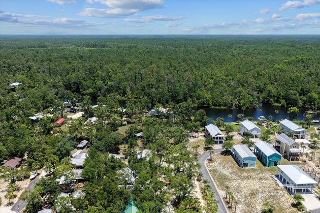 1815 Mables Ave Ne, House other with 2 bedrooms, 1 bathrooms and null parking in Steinhatchee FL | Image 39