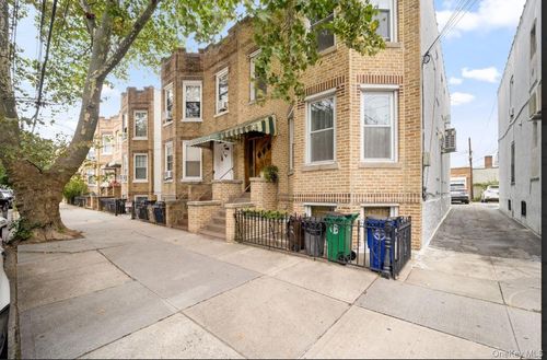 6185 Grove St, Ridgewood, NY, 11385-2638 | Card Image