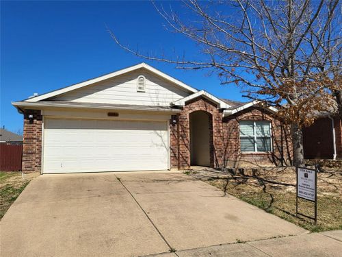 1737 White Feather Lane, Fort Worth, TX, 76131 | Card Image