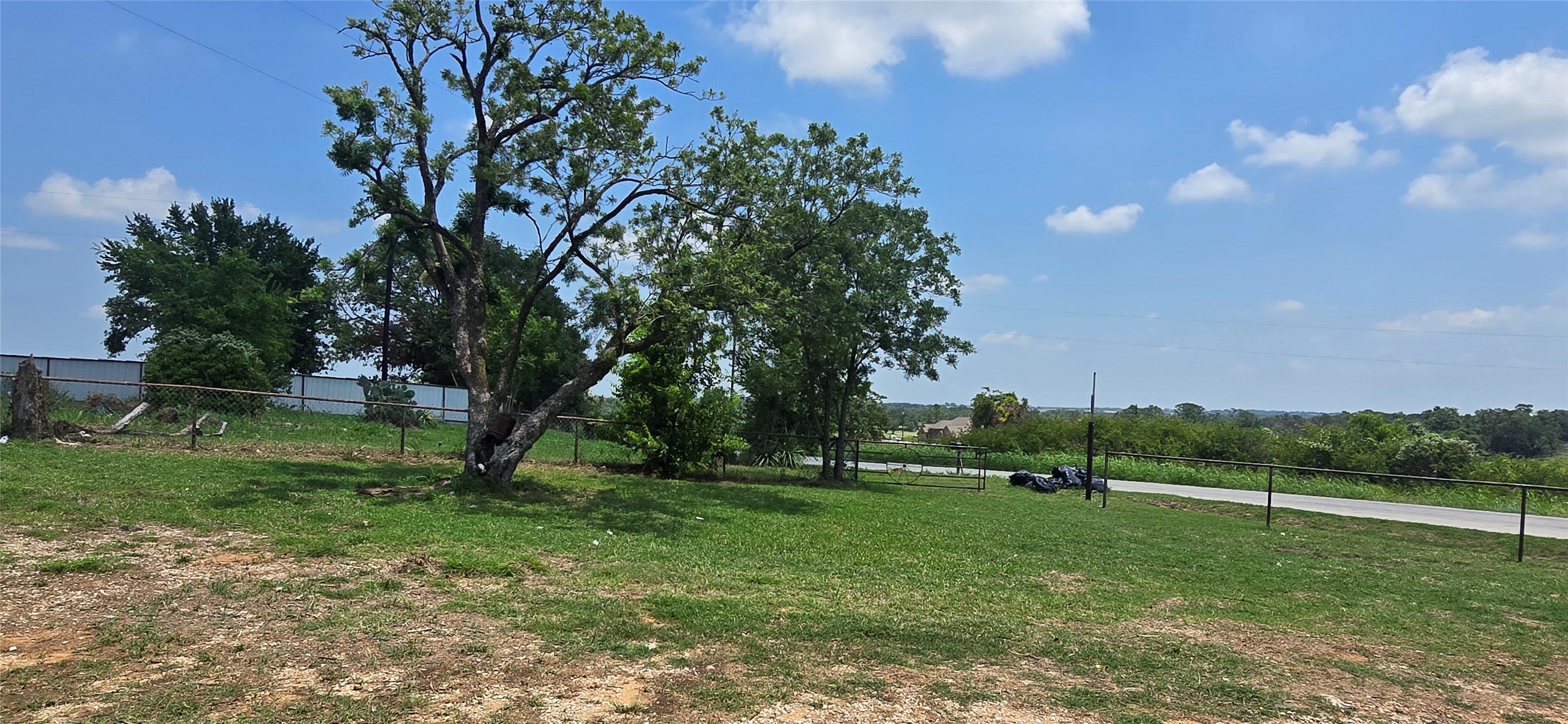 Land in Springtown 4