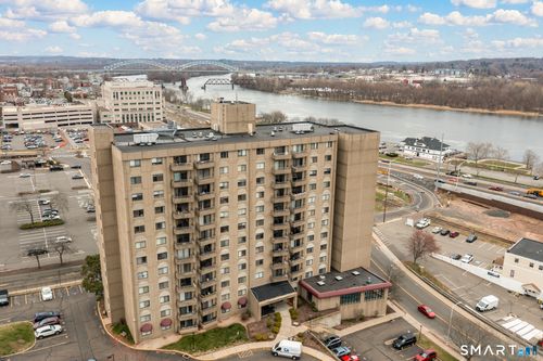 apt-703-111 Dekoven Dr, Middletown, CT, 06457-3464 | Card Image