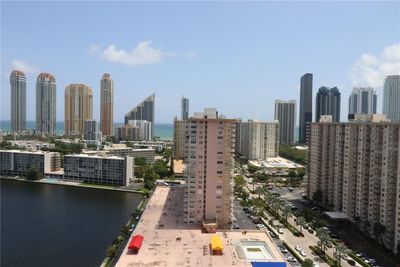 PH-2414 - 301 174th St, Condo with 2 bedrooms, 2 bathrooms and null parking in Sunny Isles Beach FL | Image 3