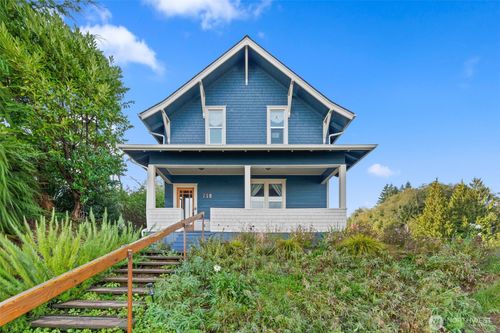 716 W 1st St, South Bend, WA, 98586-4908 | Card Image