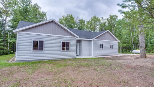 113 Birch Ln, Coleraine, MN, 55722-0040 | Card Image