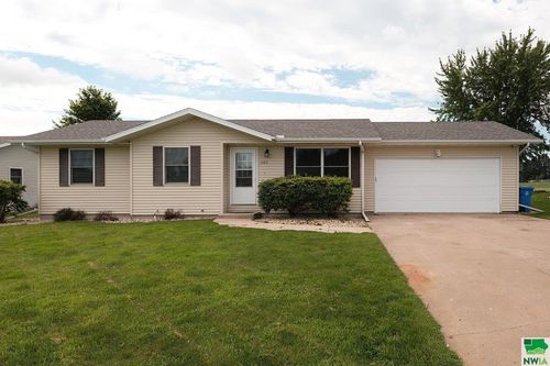 1109 12th St Ne, Sioux Center, IA, 51250-2446 | Card Image