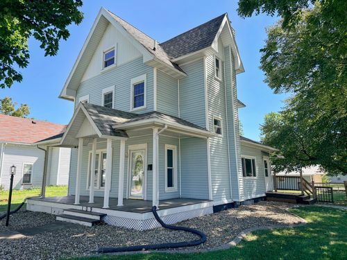 109 2nd South St, Wenona, IL, 61377 | Card Image