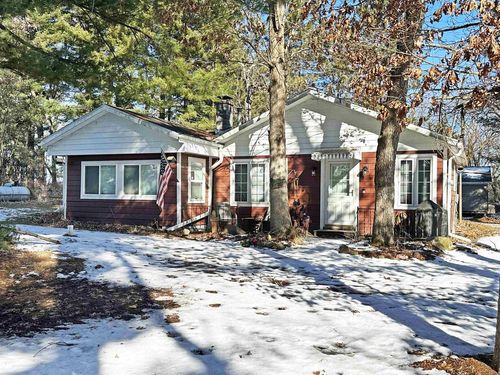 313 N Shore Dr, Oxford, WI, 53952-8713 | Card Image