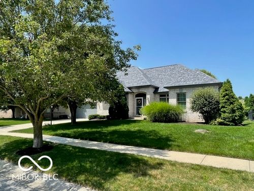 1610 Trainers Cir, Indianapolis, IN, 46239-8872 | Card Image