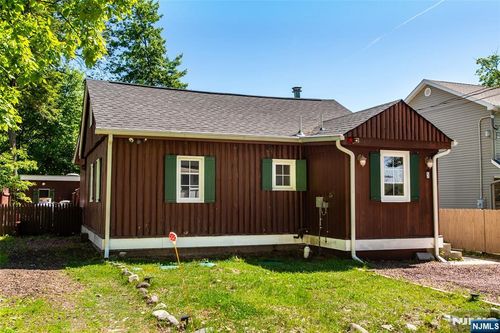 5 Sewell Road, West Milford, NJ, 07480 | Card Image