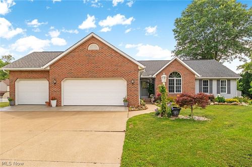 3862 Lorwood St Nw, Massillon, OH, 44646-3267 | Card Image