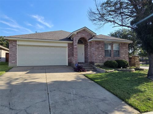 5453 Caribou Ridge Dr, Watauga, TX, 76137-4729 | Card Image