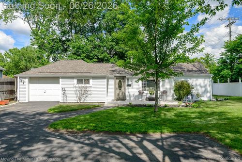 30 Wexford Ave, Belleville, MI, 48111-3602 | Card Image