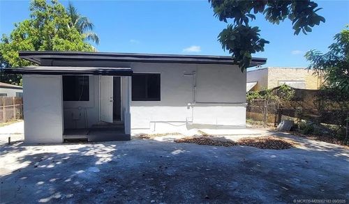 b-1144 Nw 30th St, Miami, FL, 33127-3618 | Card Image