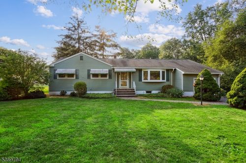 6 Virginia Dr, Parsippany, NJ, 07054-1514 | Card Image