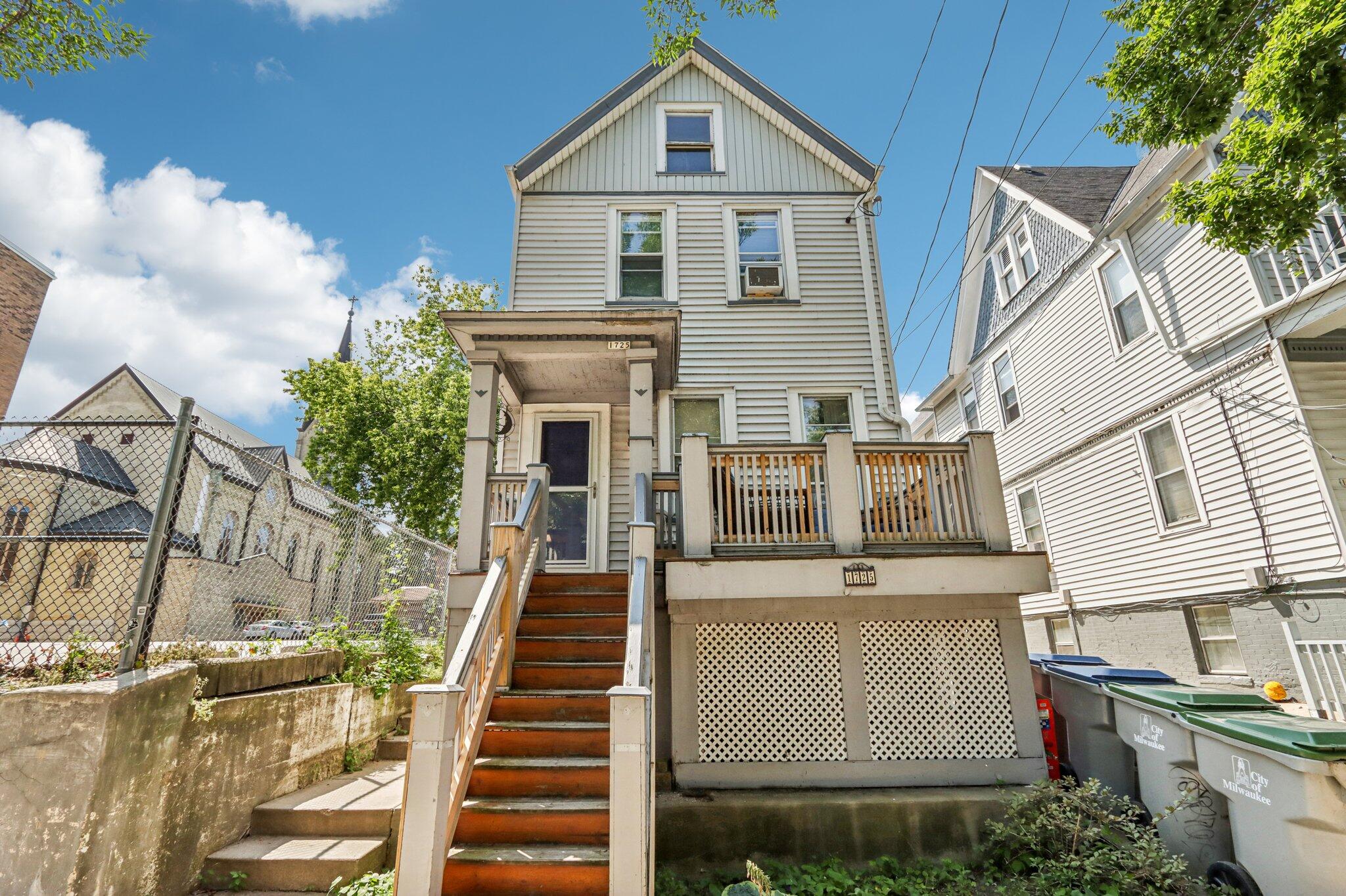 Franklin Pl, Milwaukee, WI 53202