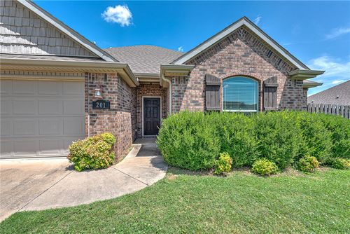 201 Napoli Ln, Centerton, AR, 72719-6010 | Card Image