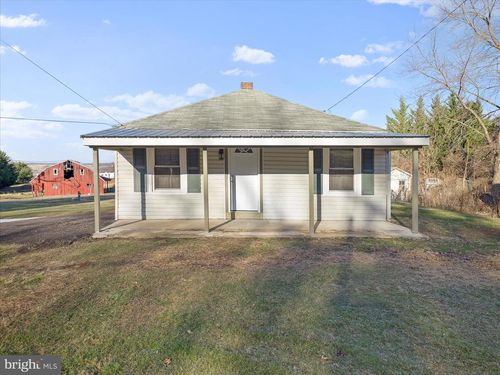 7271 Slabtown Rd, WAYNESBORO, PA, 17268-8909 | Card Image