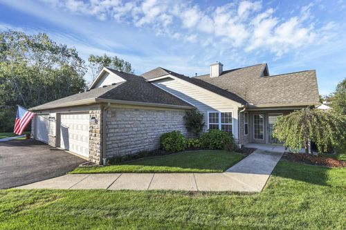 8083 Farm Crossing Cir, Powell, OH, 43065-7120 | Card Image