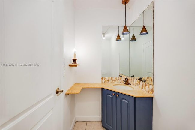 5292 Sw 69 Th Pl, Townhouse with 2 bedrooms, 3 bathrooms and null parking in Miami FL | Image 20