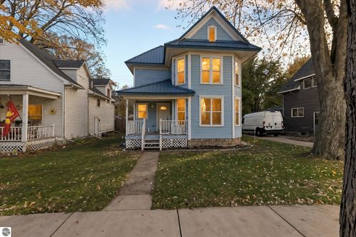 117 E Wright Ave, Shepherd, MI, 48883-8018 | Card Image