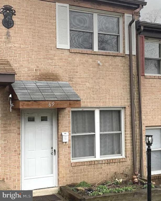Park Vallei Ln, Brookhaven, PA 19015