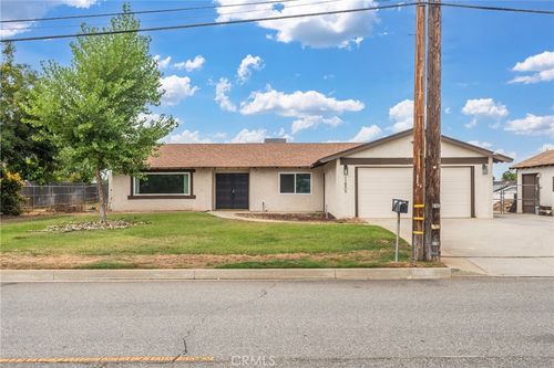 12806 7th St, Yucaipa, CA, 92399-2273 | Card Image