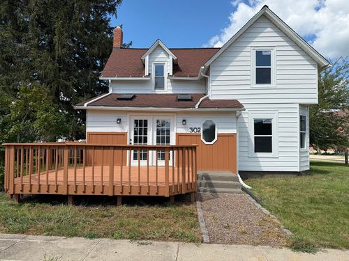 302 Cook St, Sheffield, IL, 61361-9746 | Card Image
